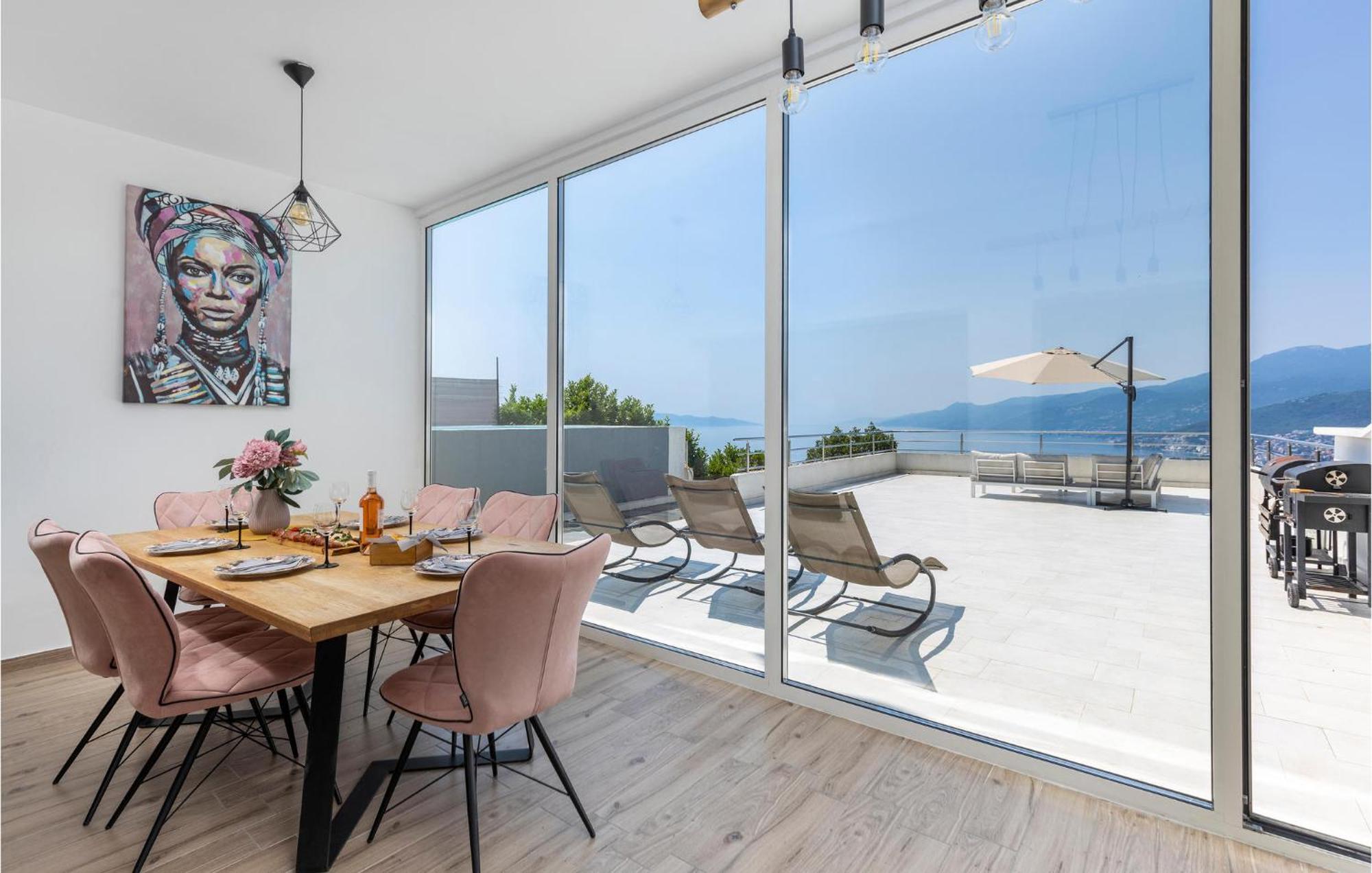 Amazing Apartment In Rijeka With Wifi エクステリア 写真