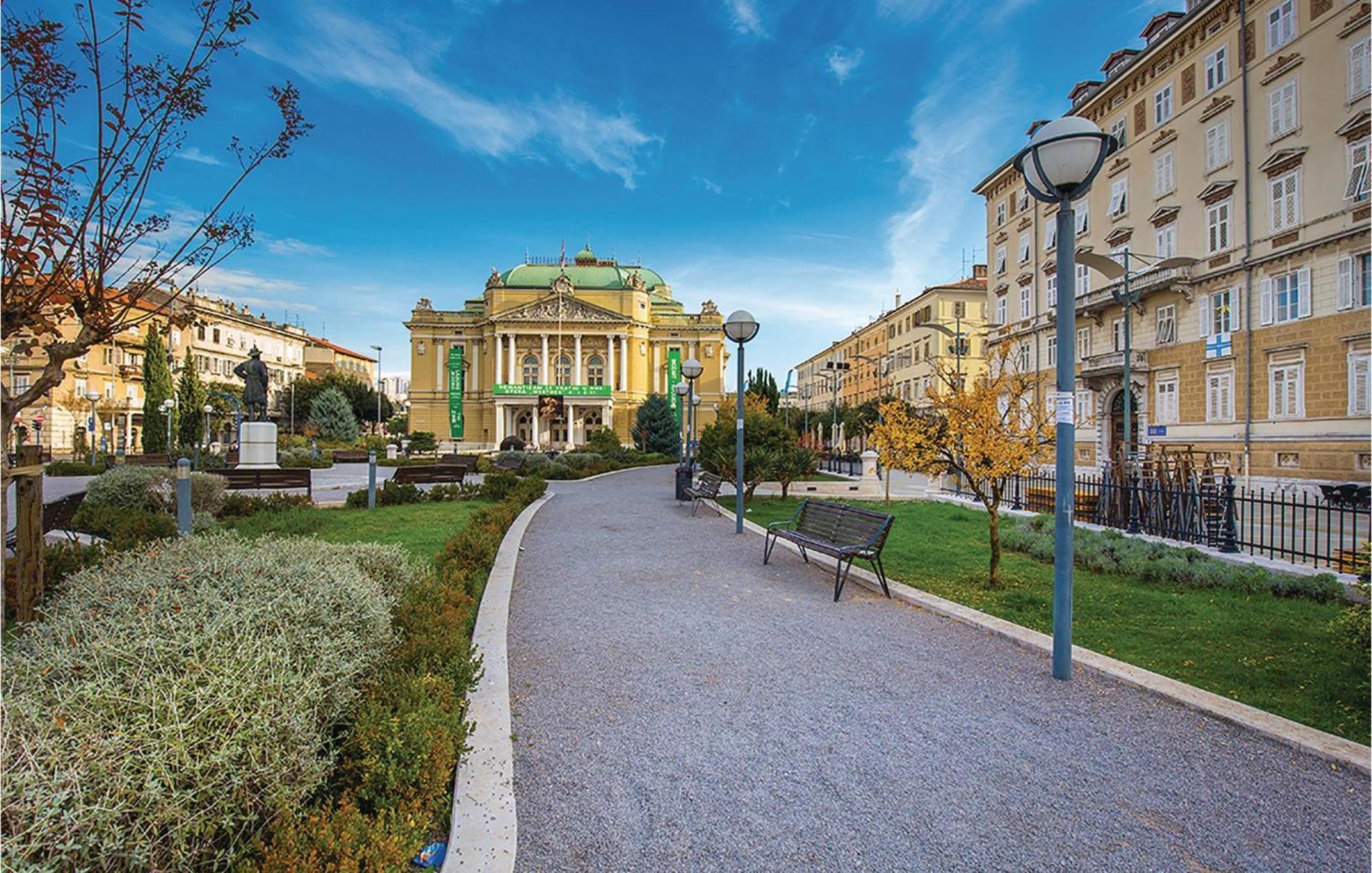 Amazing Apartment In Rijeka With Wifi エクステリア 写真